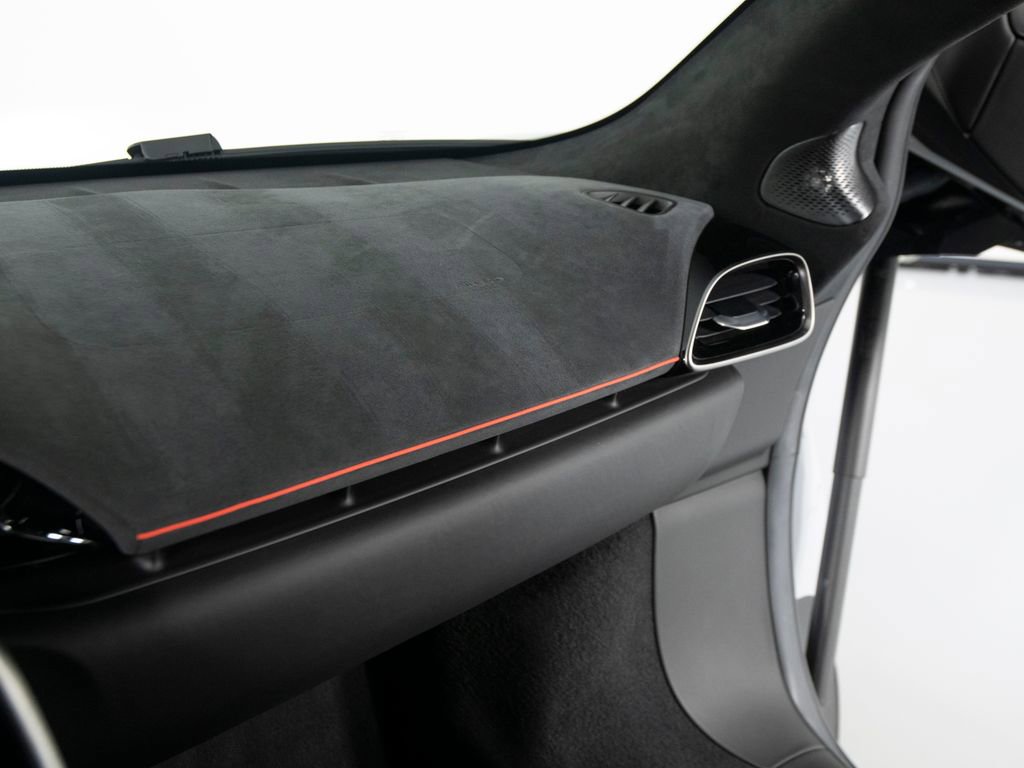 Used 2023 McLaren Artura image 23