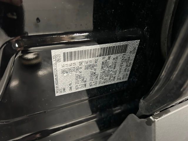 Used 2023 Nissan Rogue S image 32