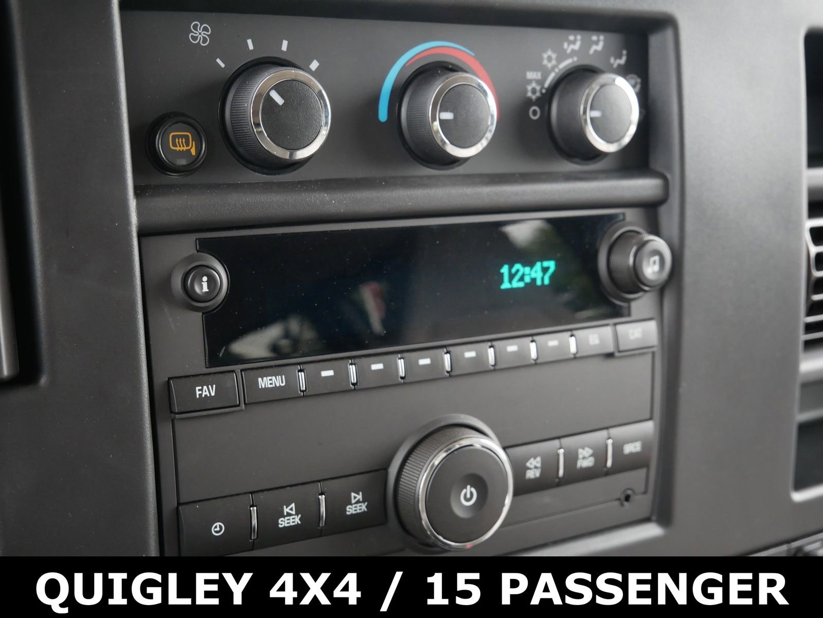 Used 2024 Chevrolet Express 3500 LT w/ LT Preferred Equipment Group image 17