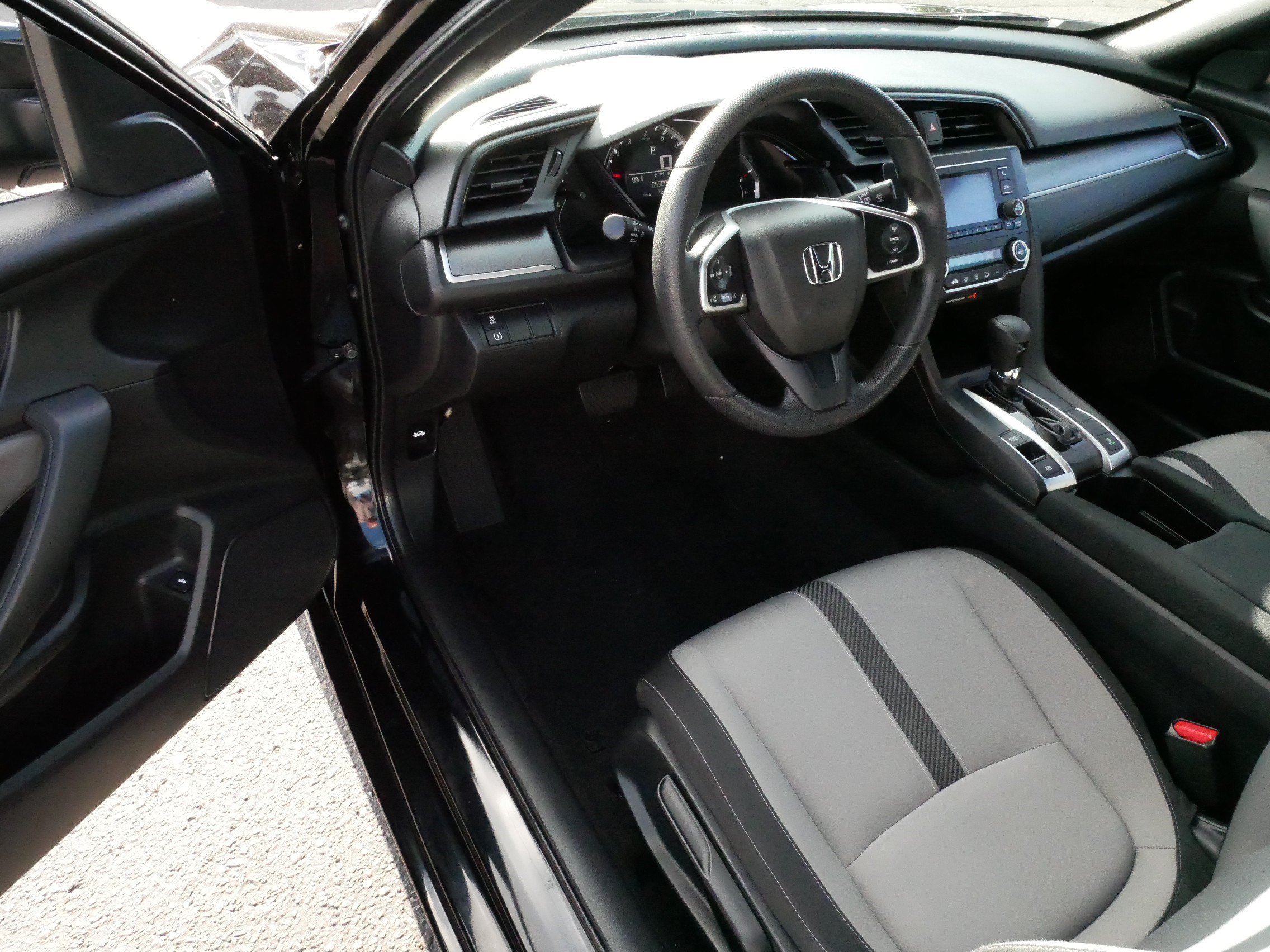 Used 2018 Honda Civic LX image 9