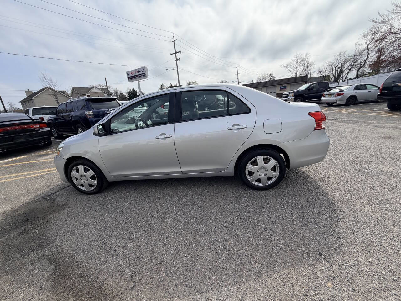 Used 2009 Toyota Yaris Sedan image 14