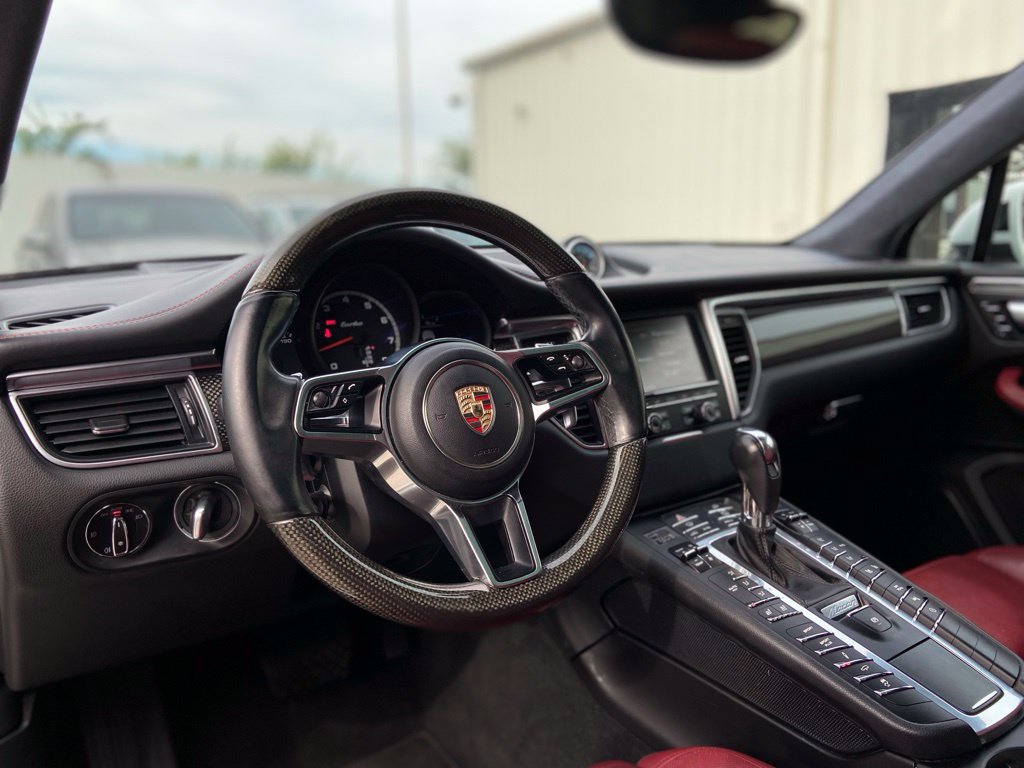 Used 2015 Porsche Macan Turbo AWD/4WD image 15