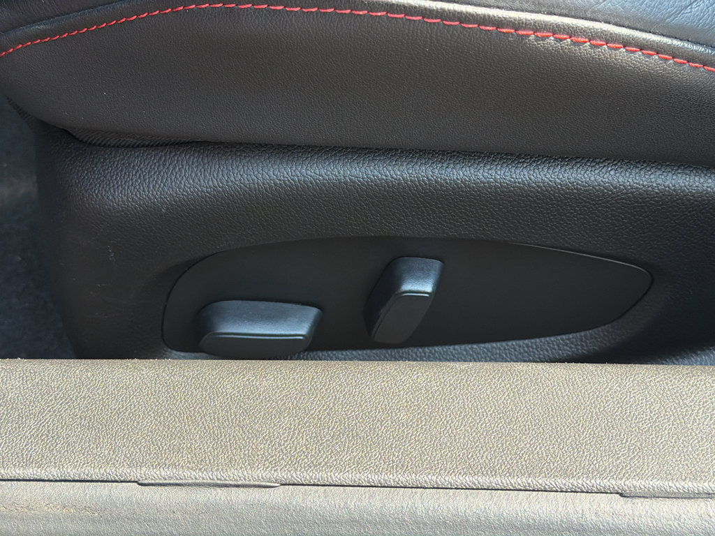 Used 2021 Chevrolet Camaro ZL1 RWD image 23
