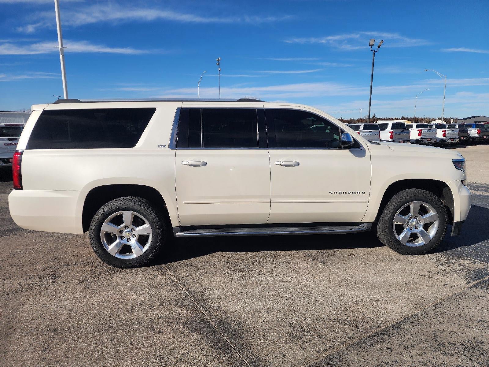 Used 2015 Chevrolet Suburban LTZ image 4