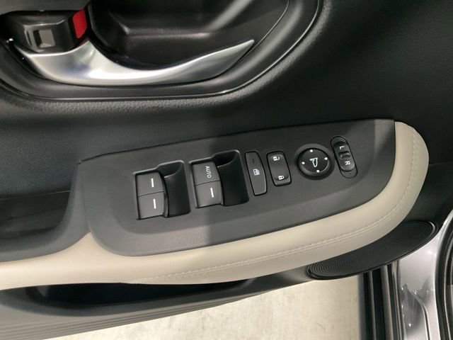 Certified 2026 Honda HR-V LX image 5