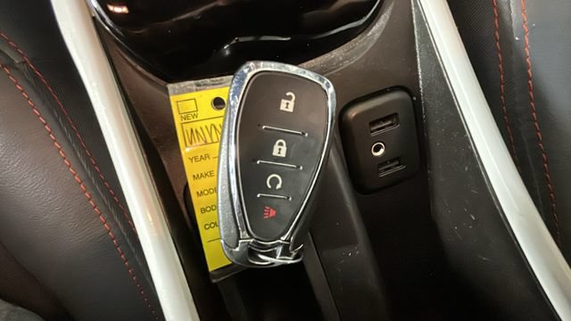 Used 2020 Chevrolet Bolt Premier w/ Infotainment Package FWD image 21