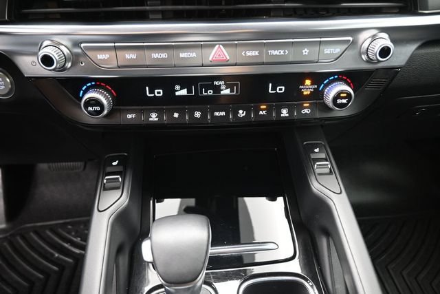 Used 2022 Kia Telluride S AWD/4WD image 3