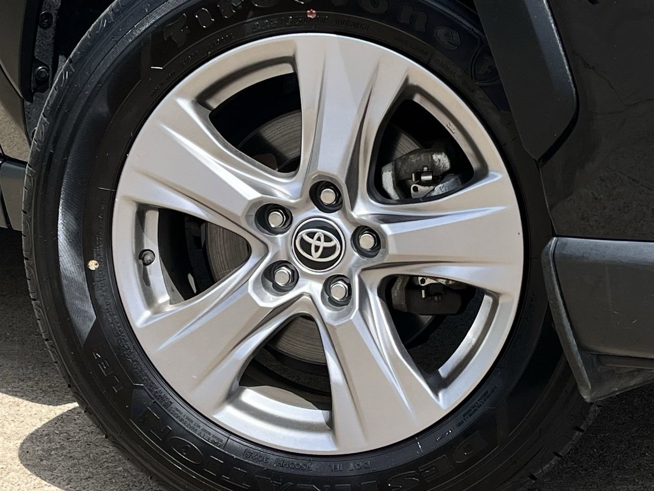 Used 2024 Toyota RAV4 XLE image 29