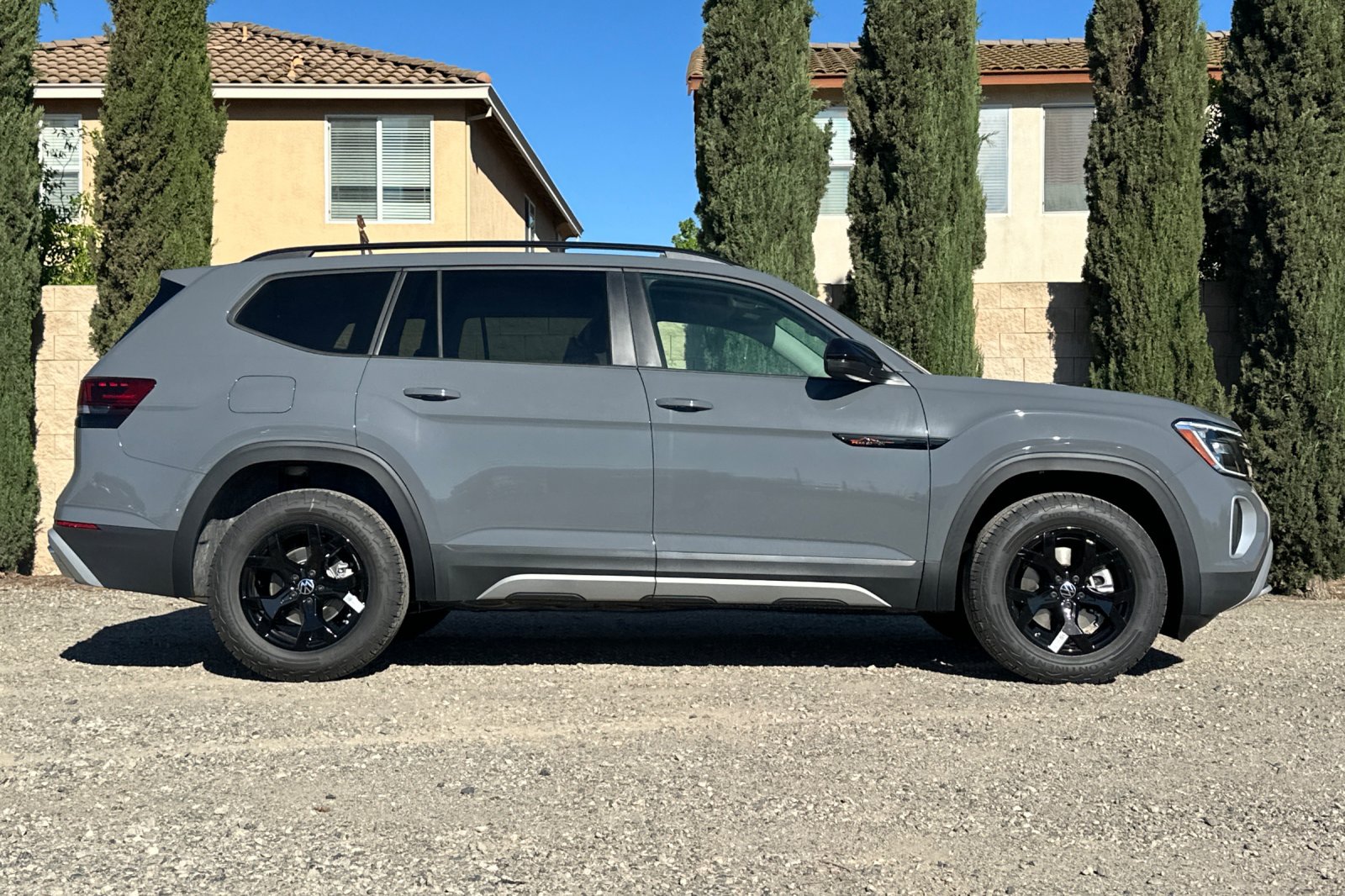 New 2026 Volkswagen Atlas Peak Edition AWD/4WD image 3