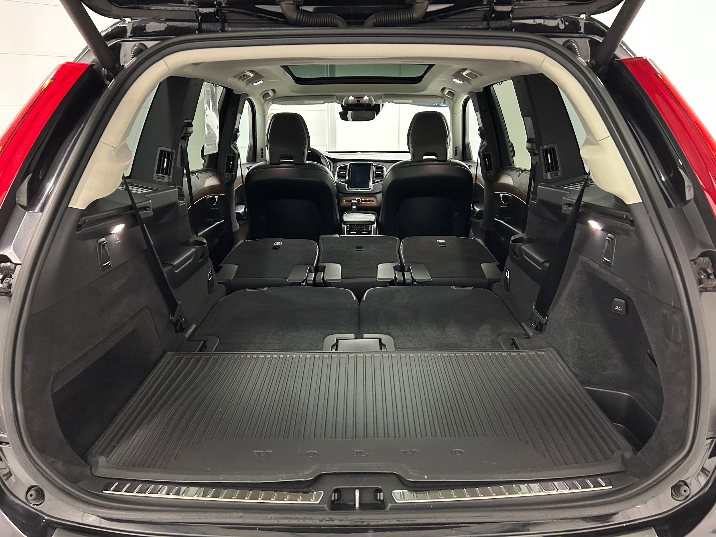Used 2019 Volvo XC90 T6 Inscription w/ Advanced Package image 34