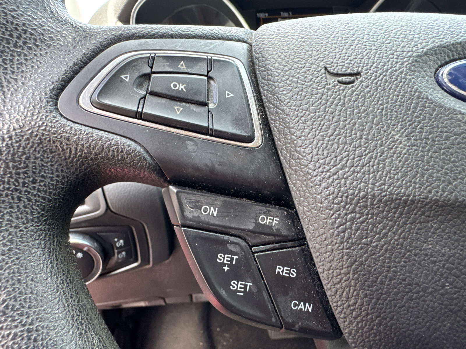 Used 2017 Ford Focus SE FWD image 24