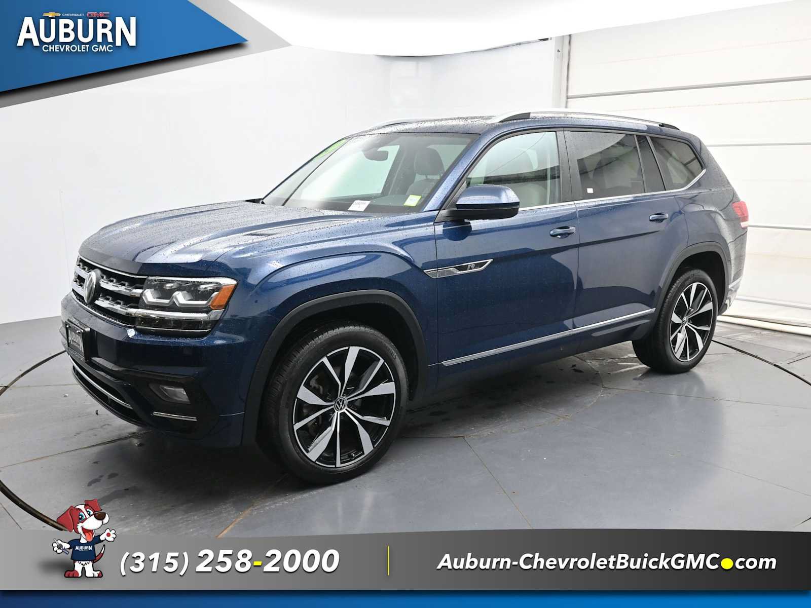 Used 2019 Volkswagen Atlas SEL R-Line AWD/4WD image 2