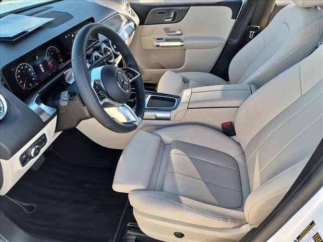 Used 2025 Mercedes-Benz GLB 250 image 15