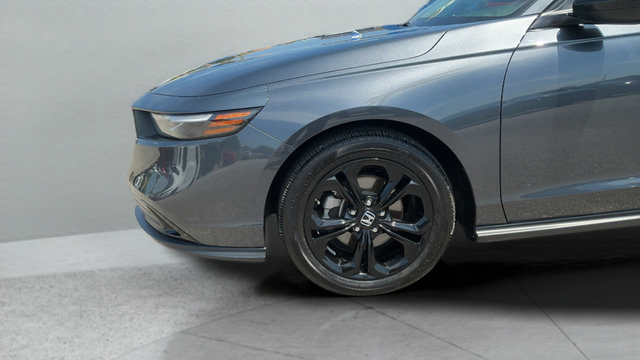Used 2025 Honda Accord SE image 25