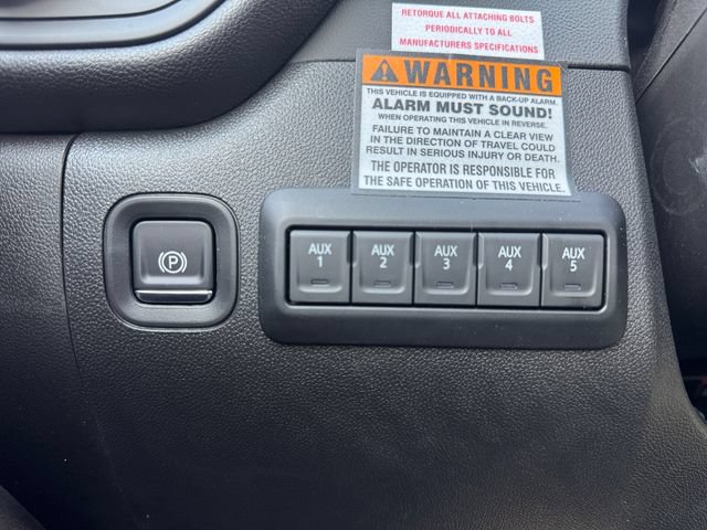 New 2025 GMC Sierra 2500 Pro w/ Convenience Package AWD/4WD image 16