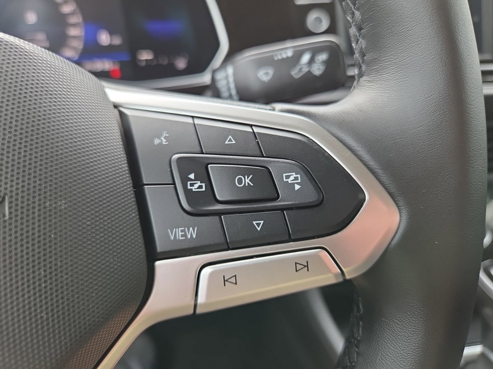 Certified 2022 Volkswagen Jetta SE FWD image 27