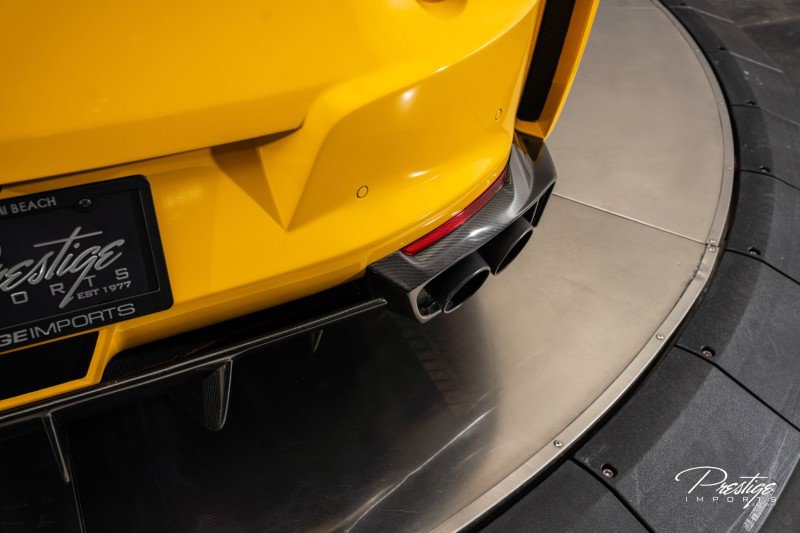 Used 2018 Ferrari 812 Superfast image 22