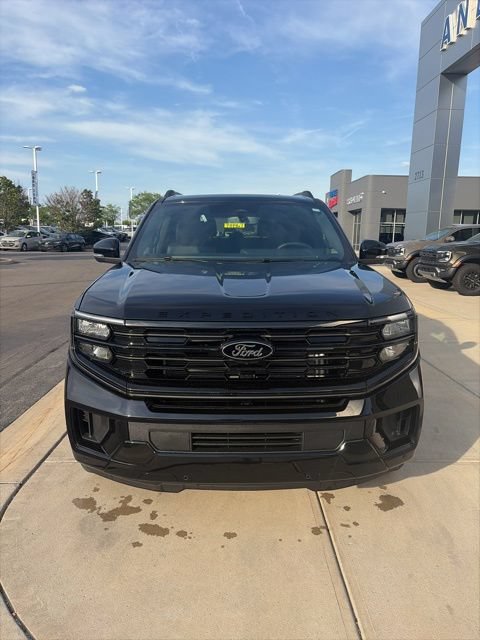 New 2026 Ford Expedition Platinum w/ Stealth Performance Package AWD/4WD image 2