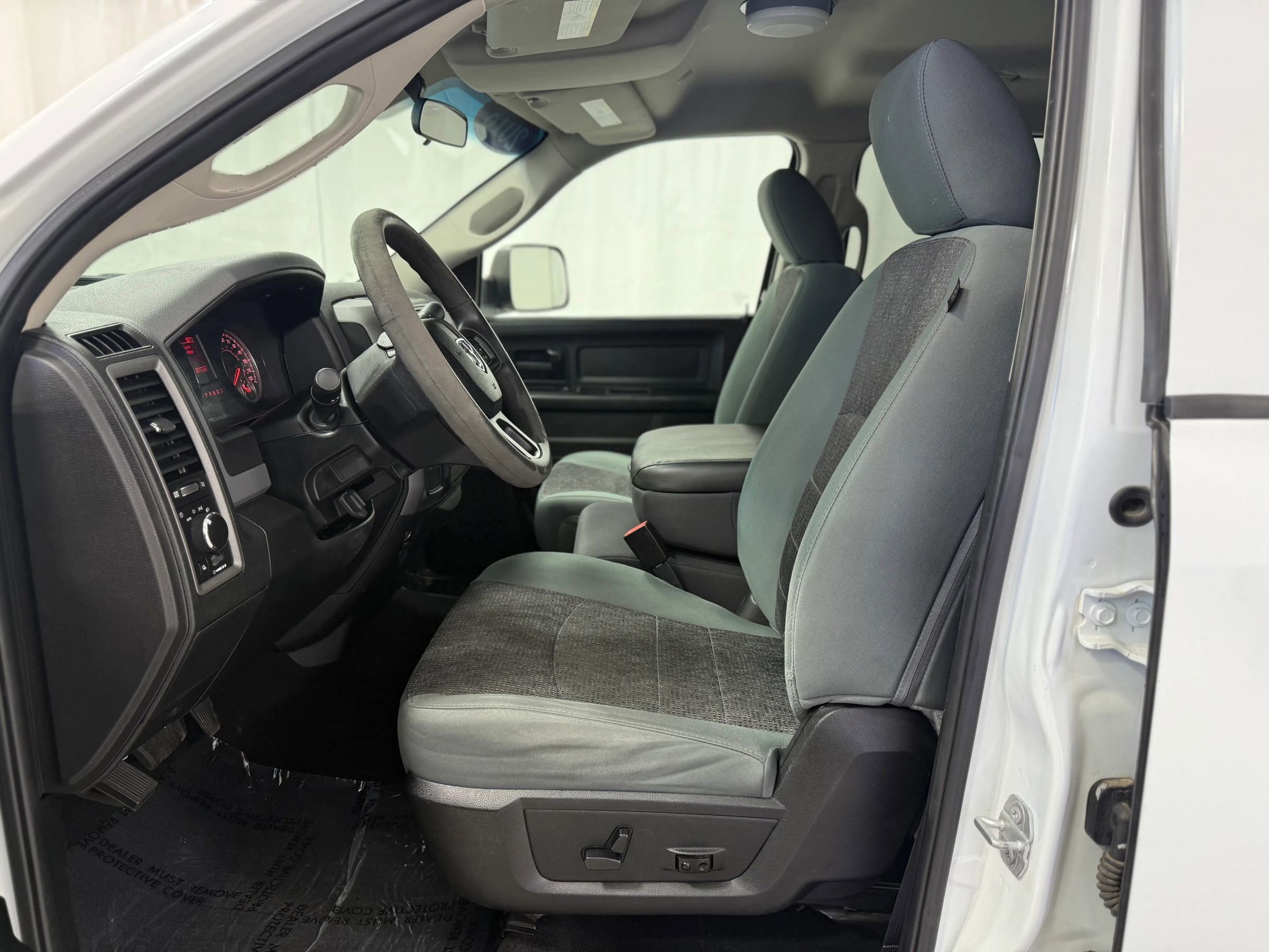 Used 2018 RAM 1500 SLT w/ Protection Group image 12