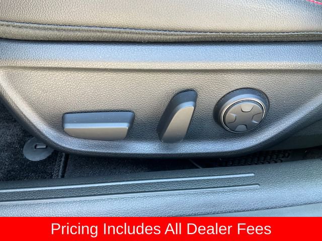 Used 2023 Genesis G70 2.0T w/ Sport Prestige Package RWD image 6