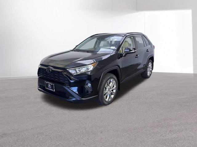 Used 2019 Toyota RAV4 XLE Premium w/ Cold Weather Package AWD/4WD image 24