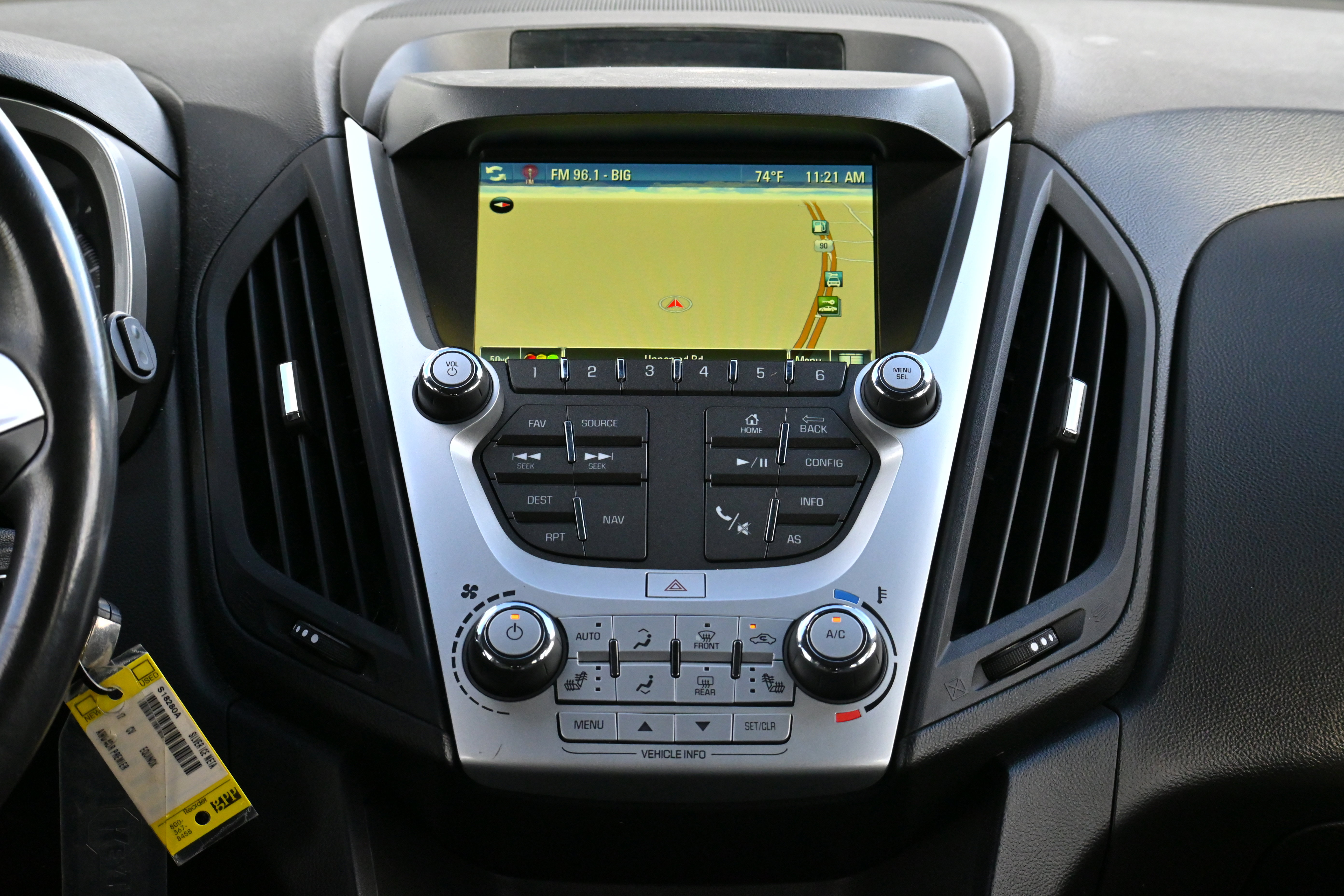 Used 2017 Chevrolet Equinox Premier w/ Enhanced Convenience Package image 14