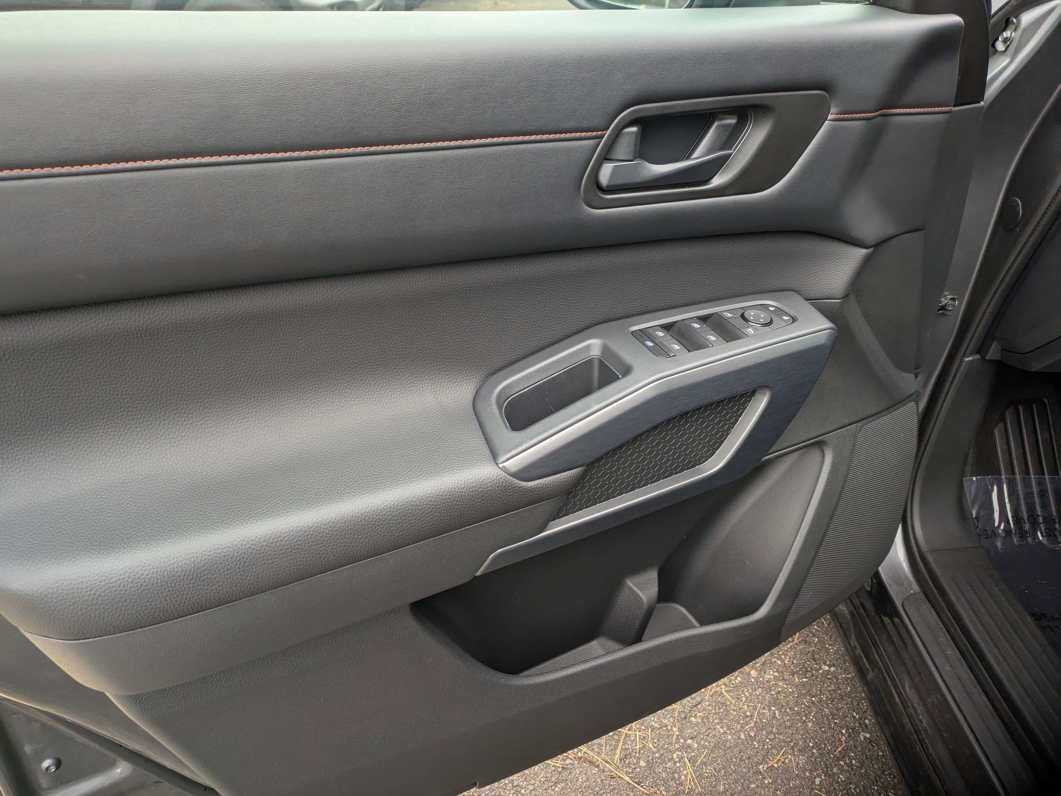 Used 2024 Nissan Pathfinder Rock Creek image 17