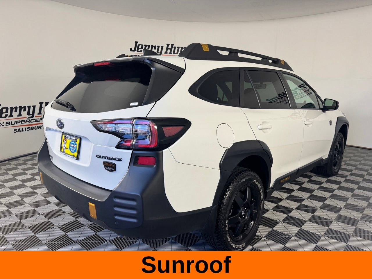 Used 2025 Subaru Outback Wilderness AWD/4WD image 7