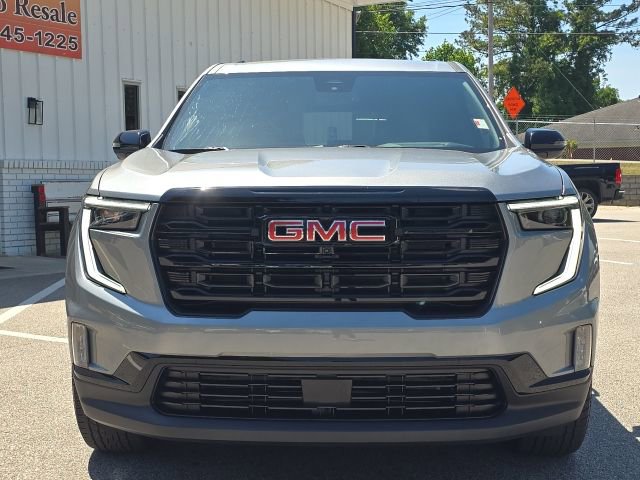 Used 2025 GMC Acadia Elevation w/ Elevation Premium Package image 8
