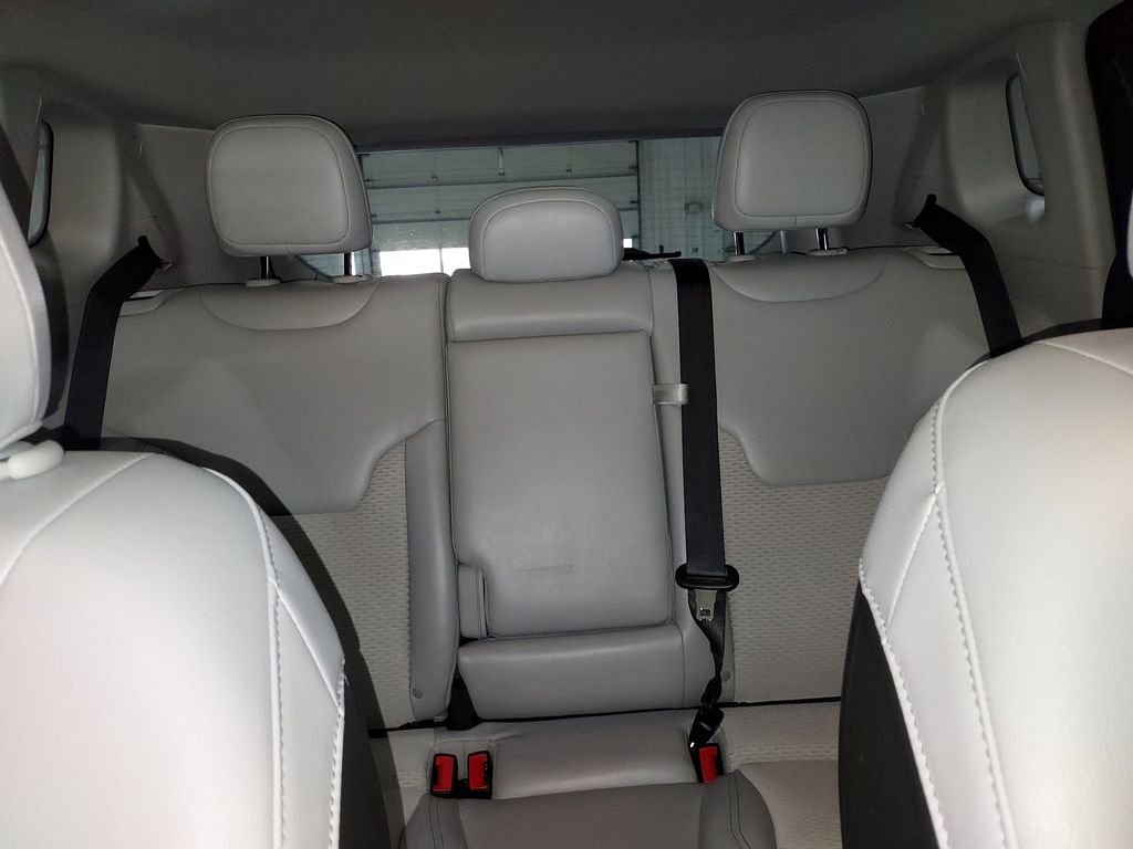 Used 2022 Jeep Compass Latitude w/ Convenience Group image 13