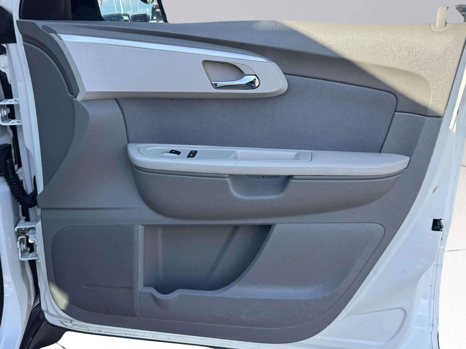 Used 2012 Chevrolet Traverse LS FWD image 48