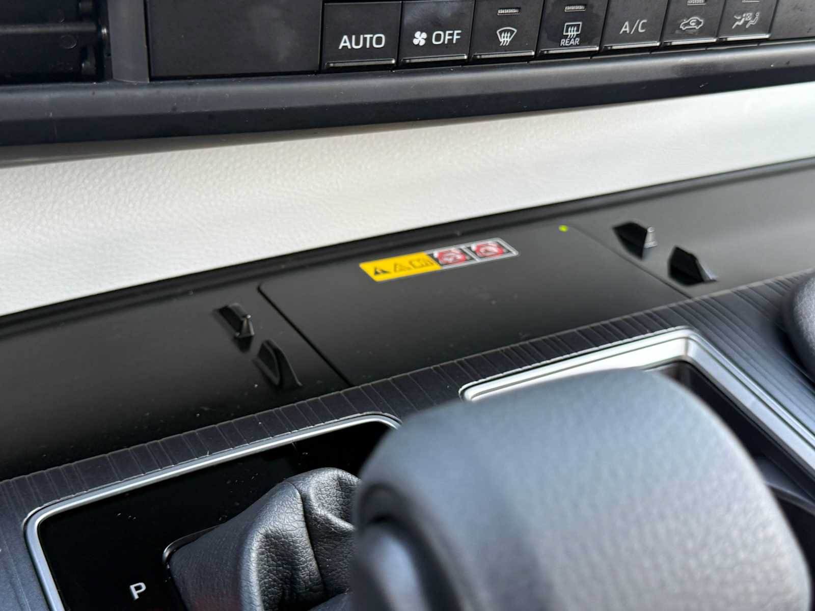 Certified 2026 Toyota Sienna LE AWD/4WD image 26