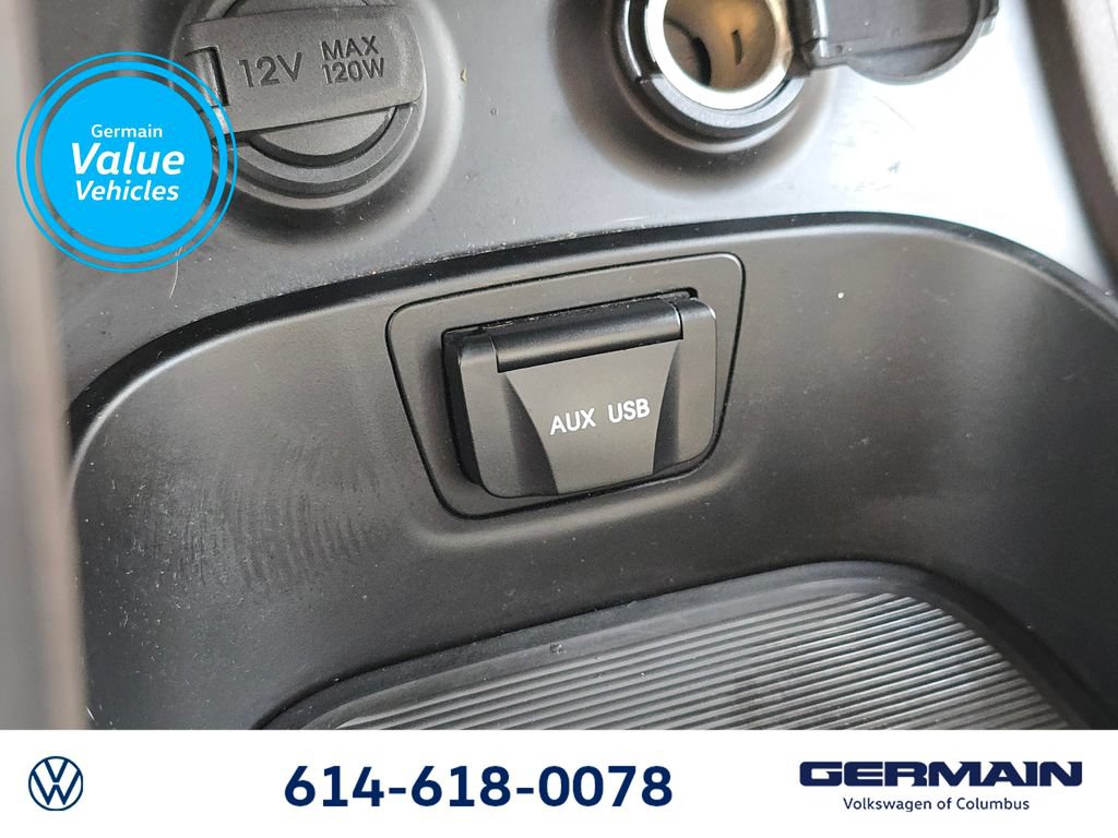 Used 2013 Hyundai Santa Fe Sport FWD image 32