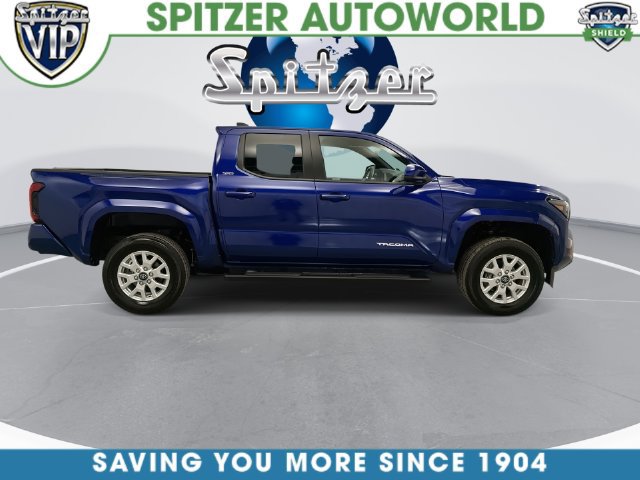 Used 2024 Toyota Tacoma SR5 AWD/4WD image 9