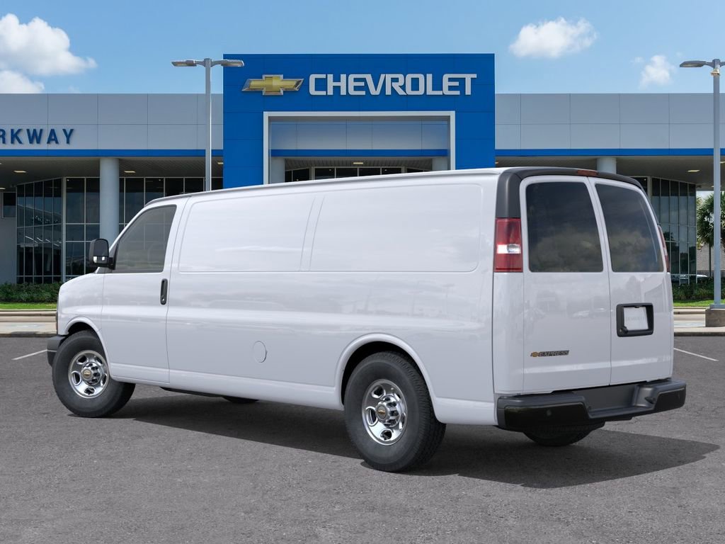 New 2026 Chevrolet Express 2500 Extended RWD image 3
