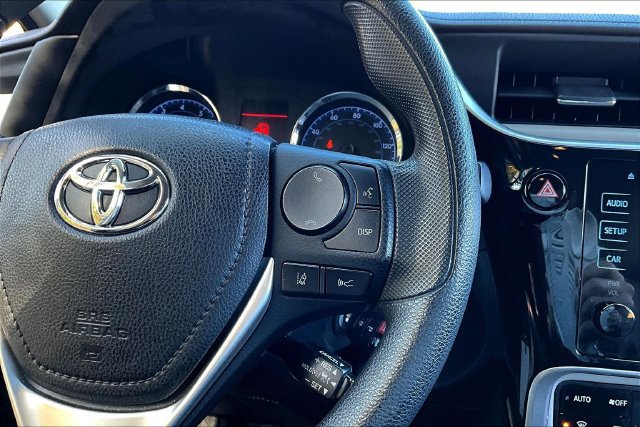Used 2019 Toyota Corolla LE FWD image 12