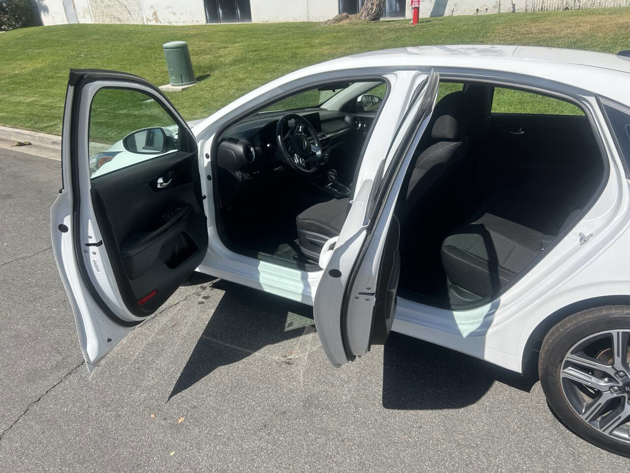 Used 2019 Kia Forte S image 5