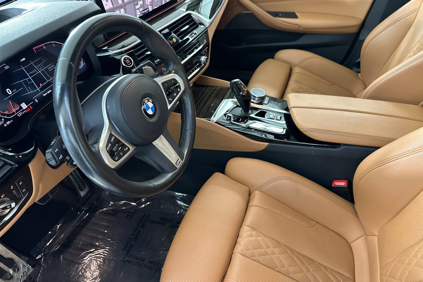 Used 2023 BMW 530i w/ M Sport Package RWD image 4