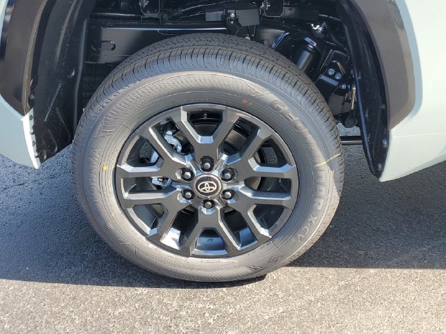 New 2026 Toyota Tundra Platinum AWD/4WD image 5