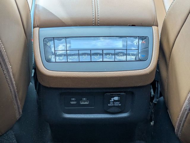 Used 2023 Nissan Pathfinder Platinum FWD image 23