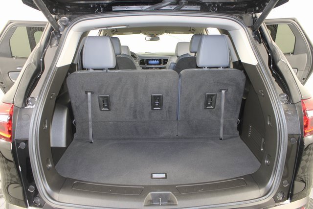 Used 2021 Buick Enclave Essence w/ LPO, Luxury Package image 18