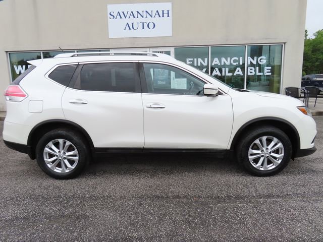 Used 2016 Nissan Rogue SV AWD/4WD image 2