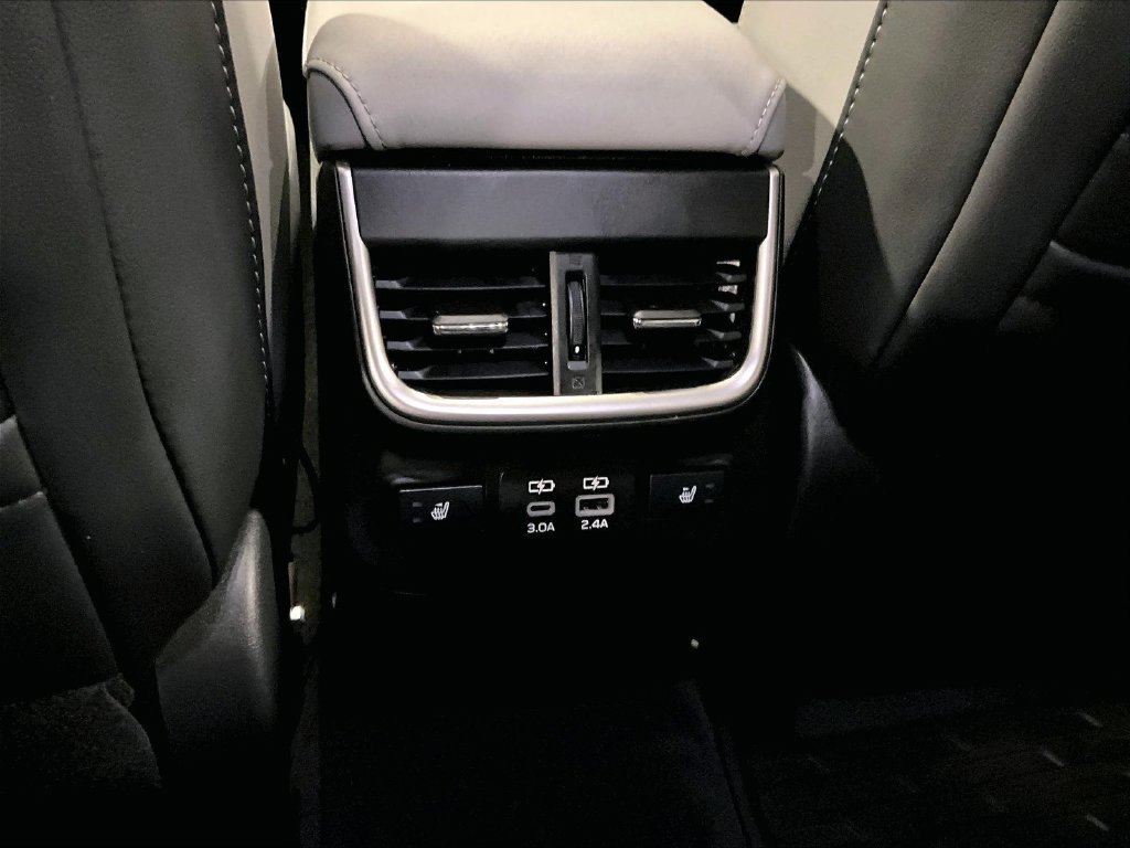 Used 2024 Subaru Legacy Limited AWD/4WD image 33