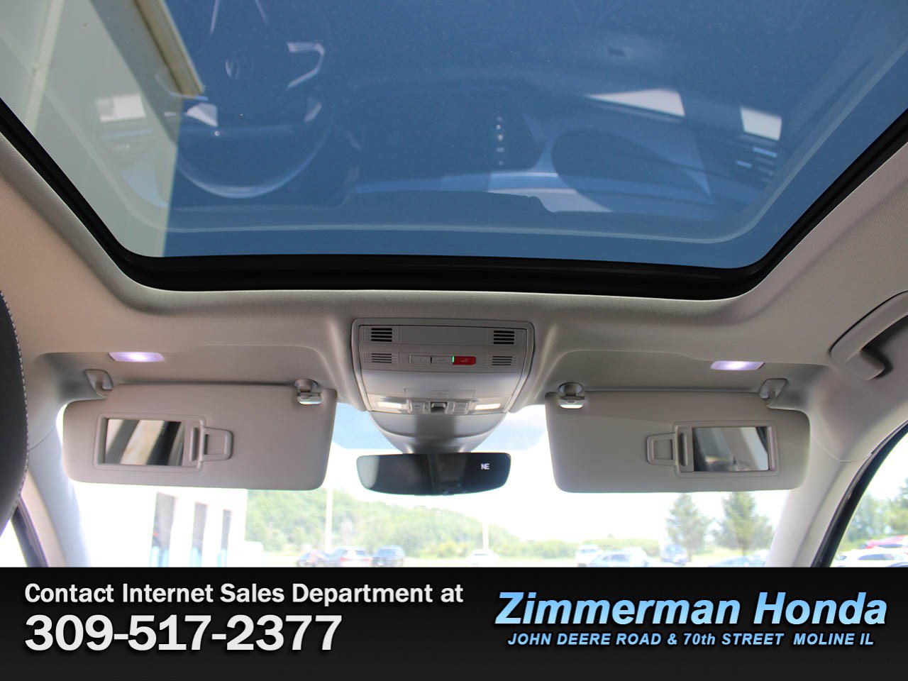 Used 2023 Volkswagen Taos SE w/ Panoramic Sunroof Package AWD/4WD image 10