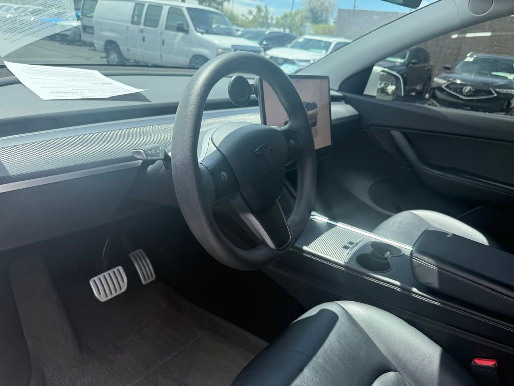 Used 2022 Tesla Model Y Performance AWD/4WD image 11