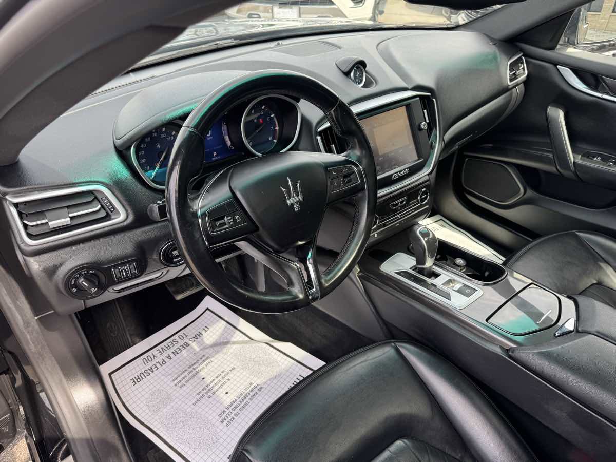 Used 2016 Maserati Ghibli RWD image 11