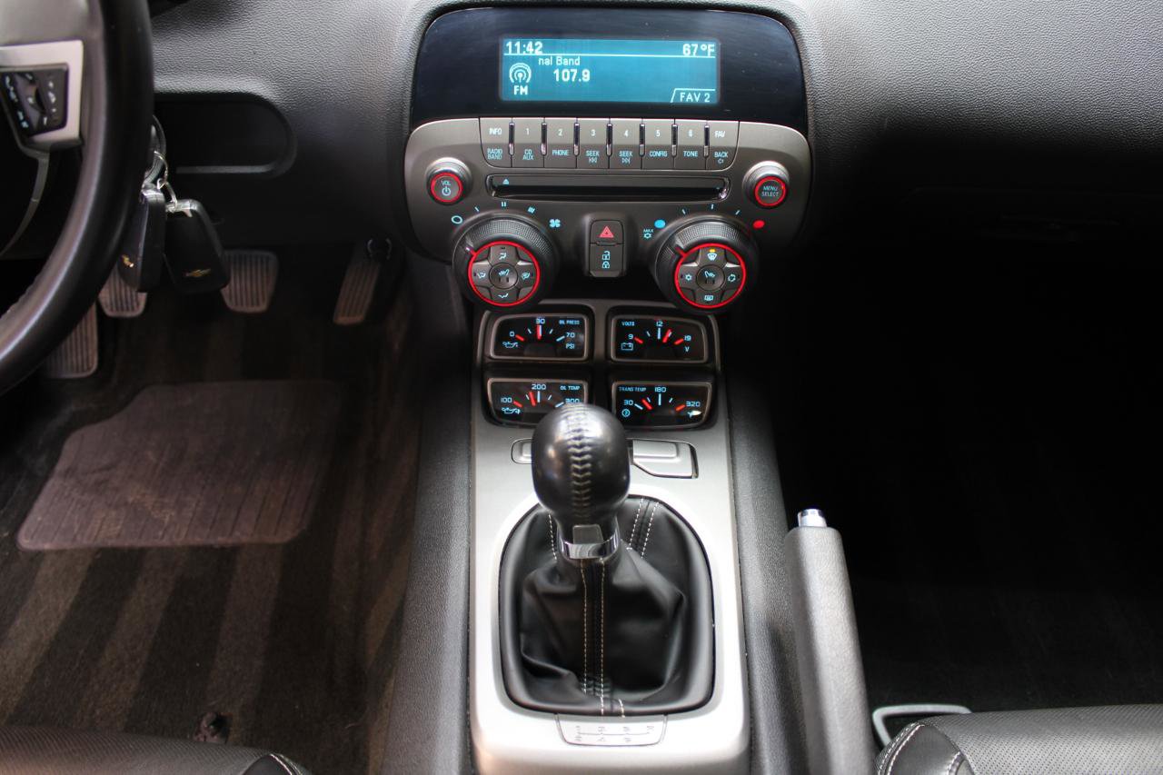 Used 2010 Chevrolet Camaro SS w/ LPO, Ground Effects Package image 9