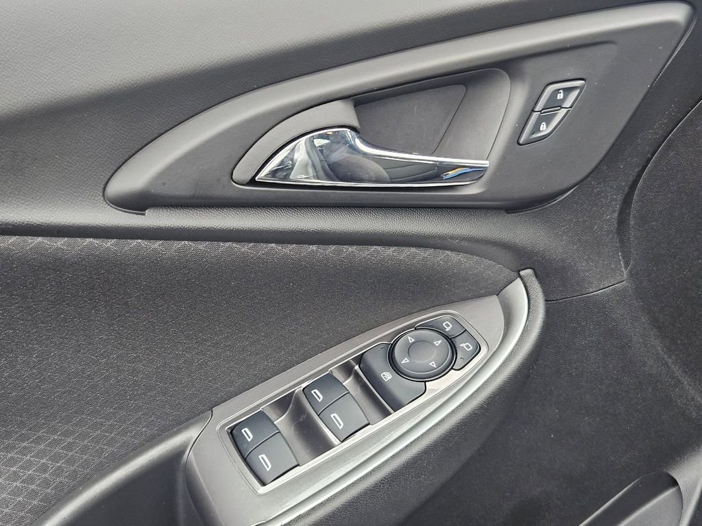 Certified 2025 Chevrolet Malibu LS image 11