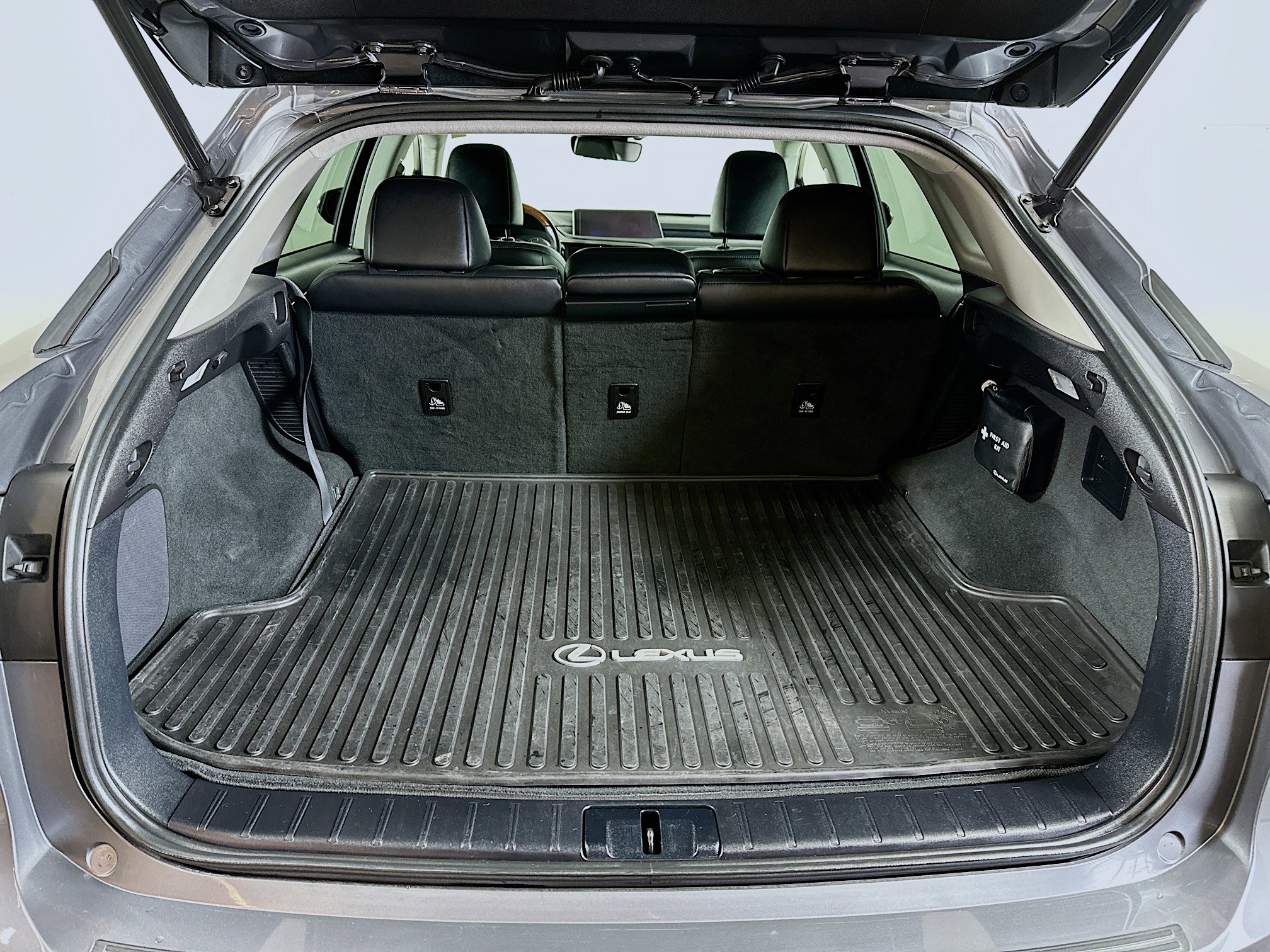 Used 2019 Lexus RX 450h AWD w/ Navigation Package image 26