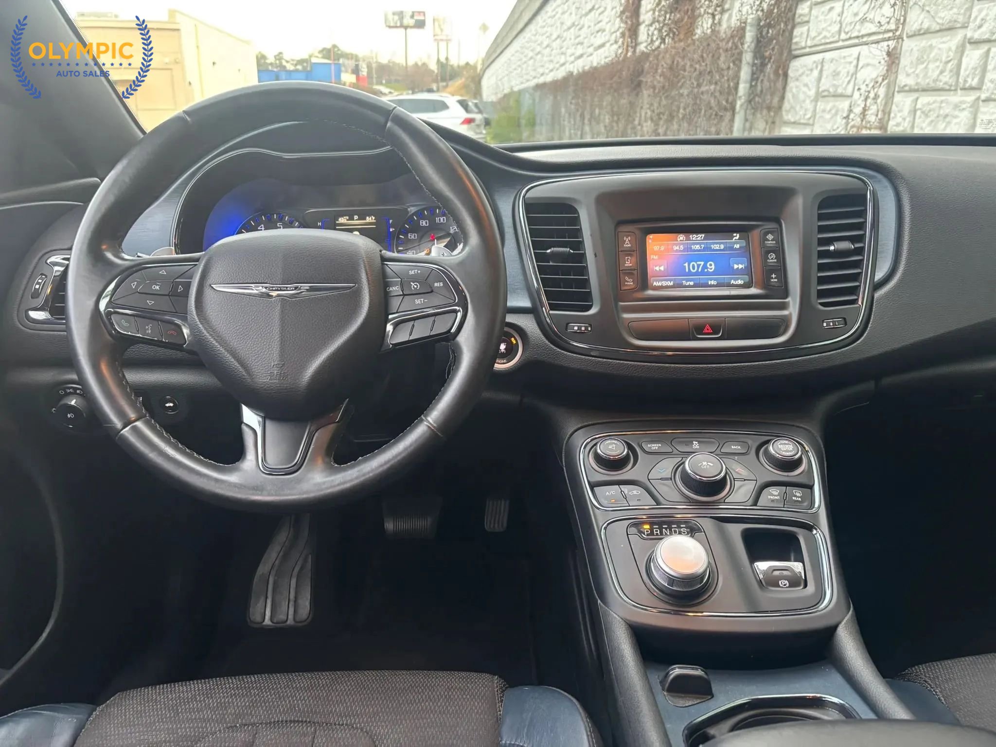 Used 2015 Chrysler 200 S FWD image 20